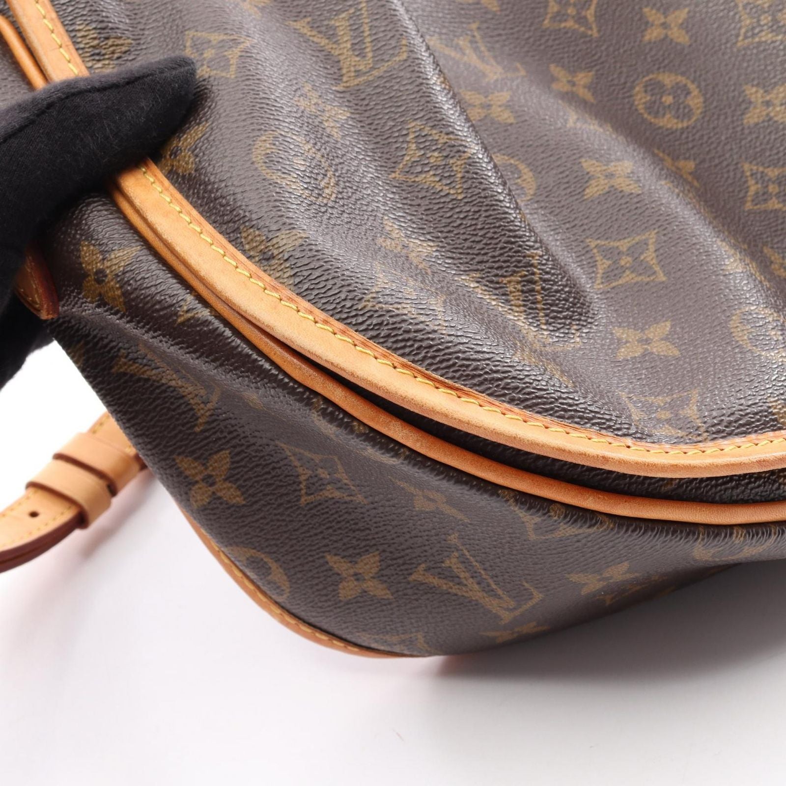 Louis Vuitton Shoulder Bag Menilmontant Canvas Leather — view 9