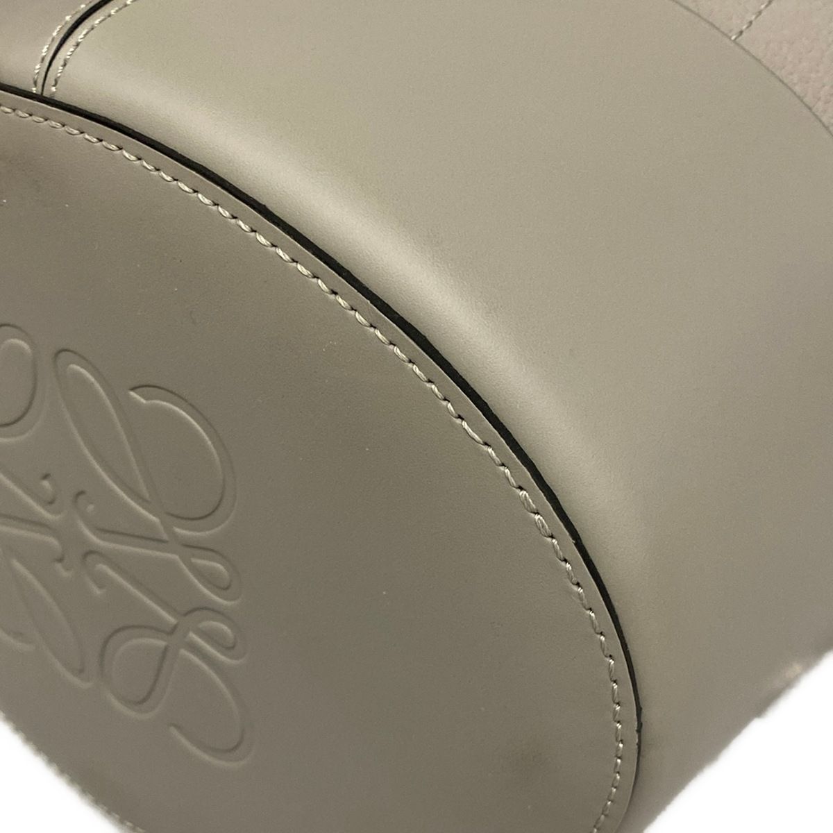 Loewe Shoulder Bag Balloon Gray Leather — view 6