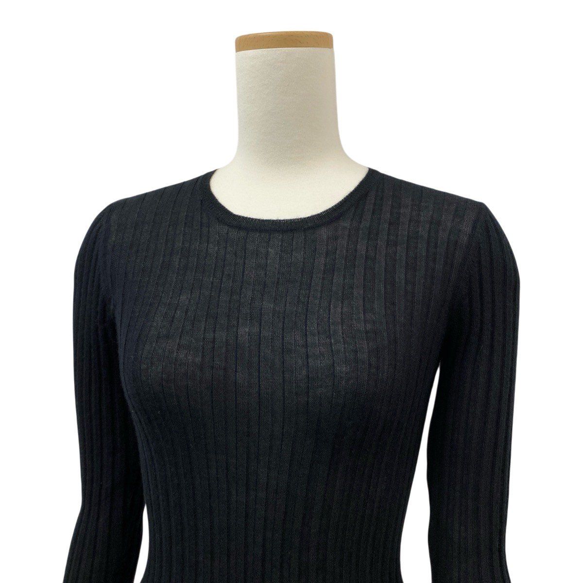 Chanel Boutique Rib Knit Sweater Tight CC Logo Embroidery 36 Black Cashmere Silk — view 4