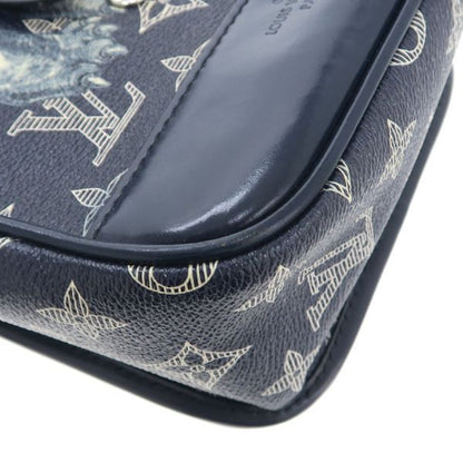 Louis Vuitton Savannah Messenger BB — view 7
