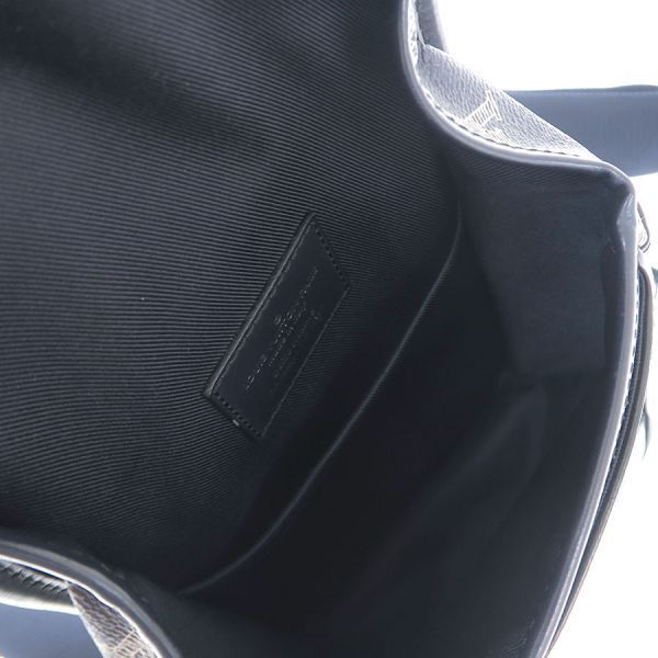 Louis Vuitton Savannah Messenger BB — view 2