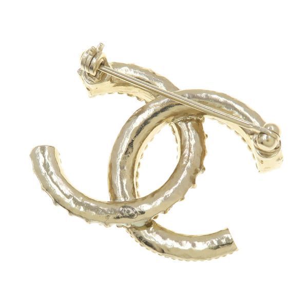 Chanel 18c Brooch Gold — view 3