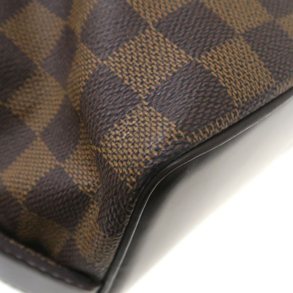 Louis Vuitton Damier Chelsea Messenger — view 4