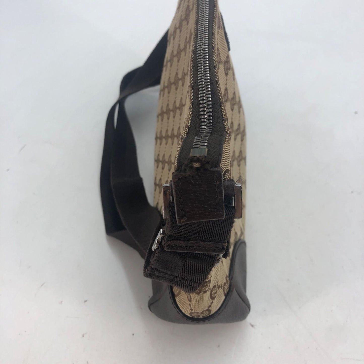 Gucci Shoulder Bag GG Canvas Brown Crossbody Pochette — view 9