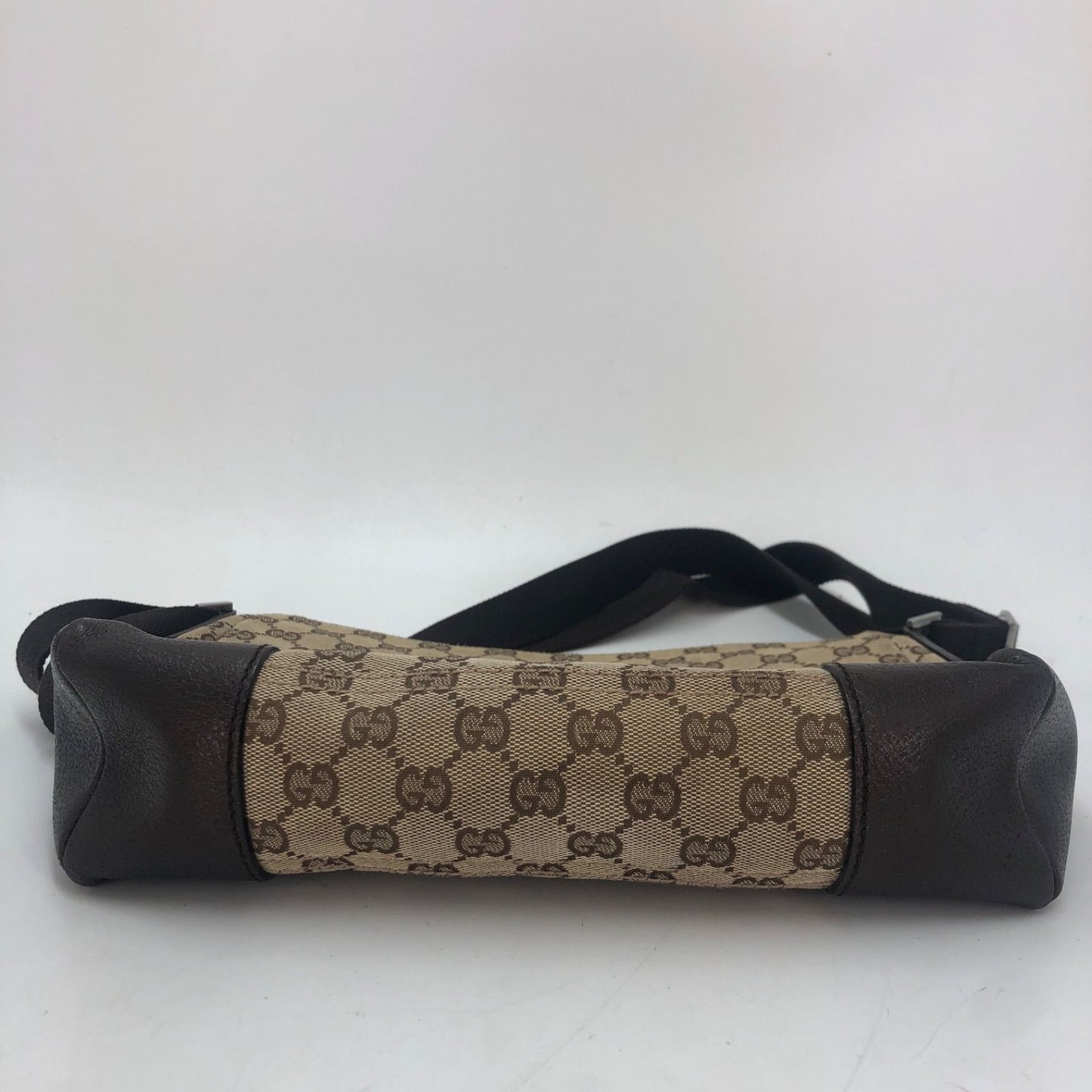 Gucci Shoulder Bag GG Canvas Brown Crossbody Pochette — view 6