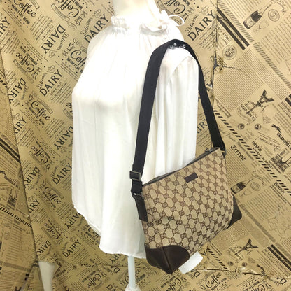 Gucci Shoulder Bag GG Canvas Brown Crossbody Pochette — view 2