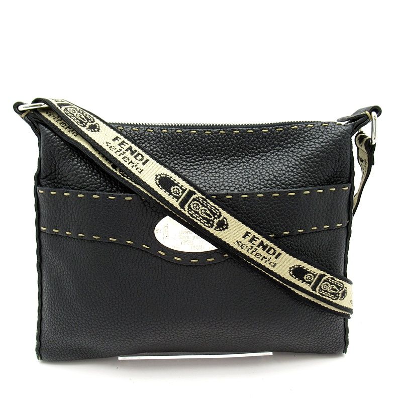 Fendi Selleria Shoulder Bag Leather Black