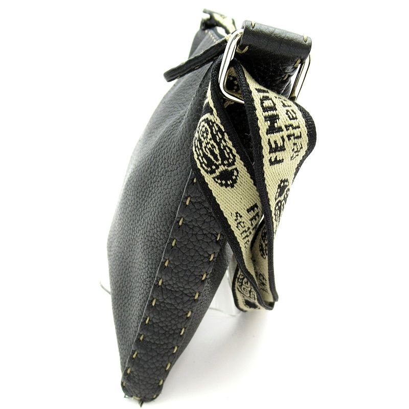 Fendi Selleria Shoulder Bag Leather Black — view 5