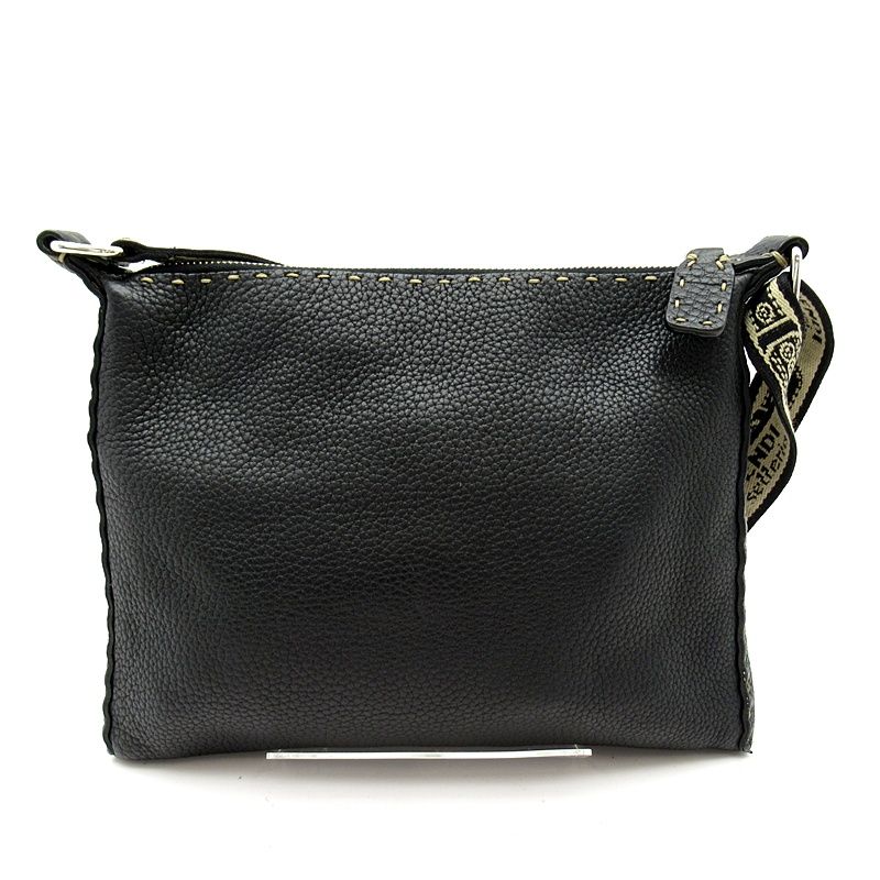 Fendi Selleria Shoulder Bag Leather Black — view 4