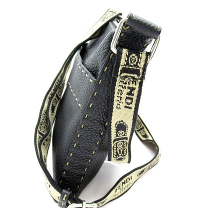Fendi Selleria Shoulder Bag Leather Black — view 3