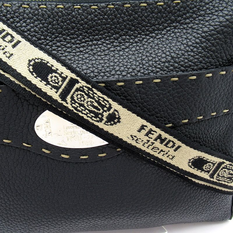 Fendi Selleria Shoulder Bag Leather Black — view 2