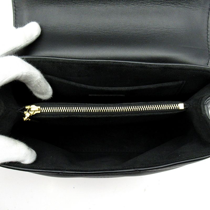 Louis Vuitton Holdomi Leather Handbag Noir — view 7