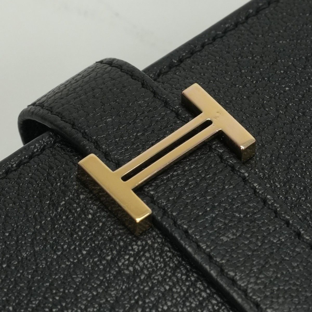 Hermes Bearn Mini Coin Purse Card Case Chevre Misor Noir Black Gold — view 7
