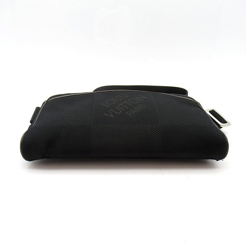 Louis Vuitton Acrobat Damier Geant Belt Bag Noir — view 6