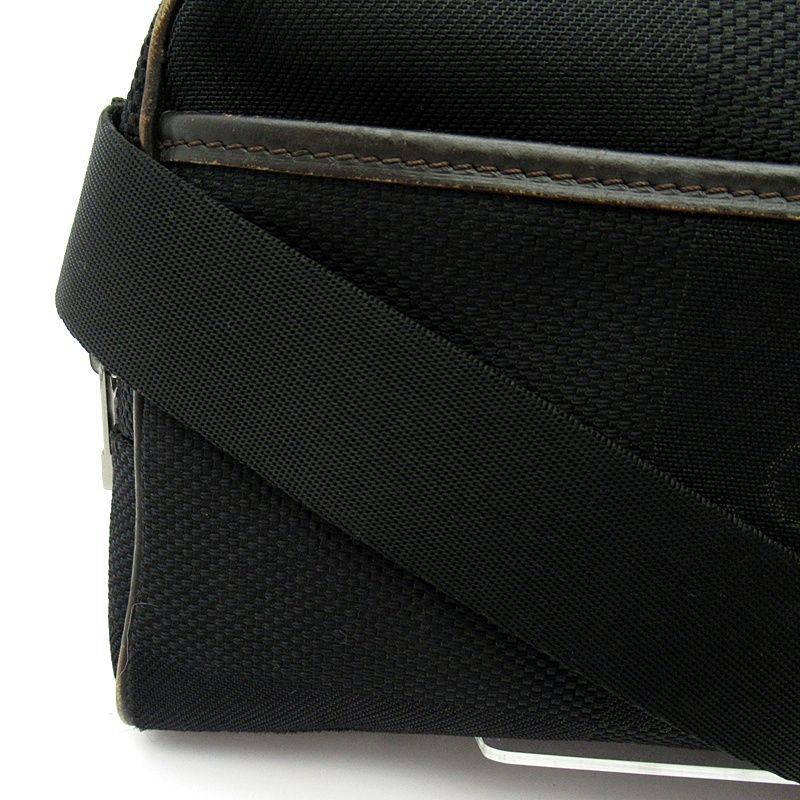 Louis Vuitton Acrobat Damier Geant Belt Bag Noir — view 2