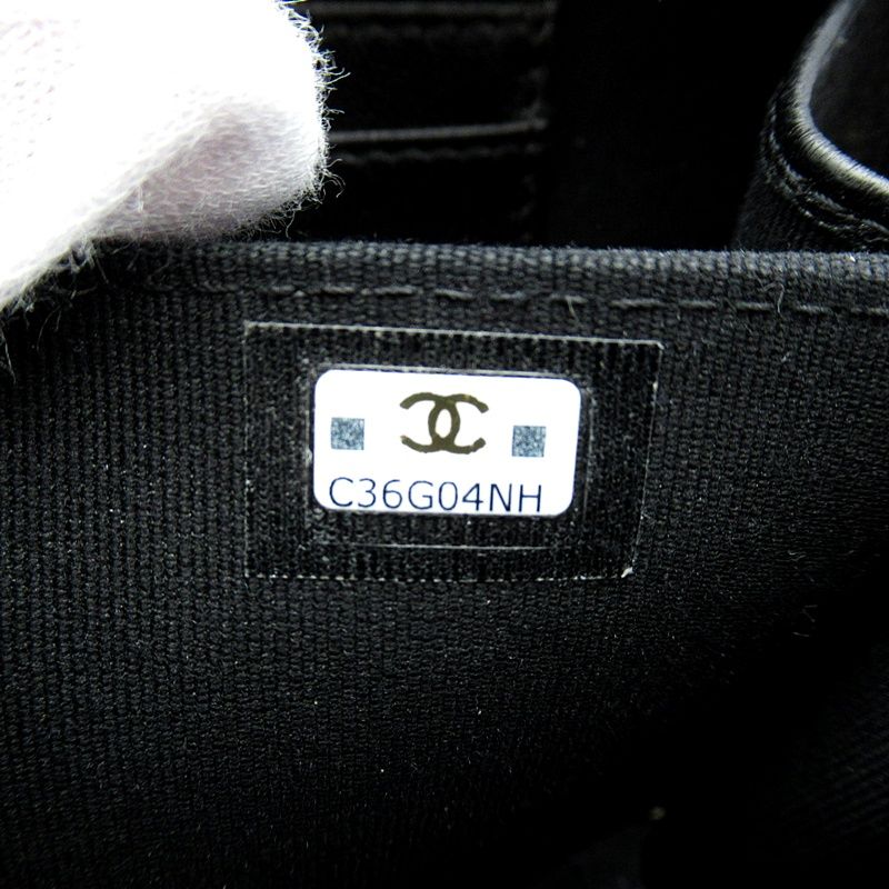 Chanel Quilted Vanity Mini Chain Shoulder Lambskin Bag Black — view 8