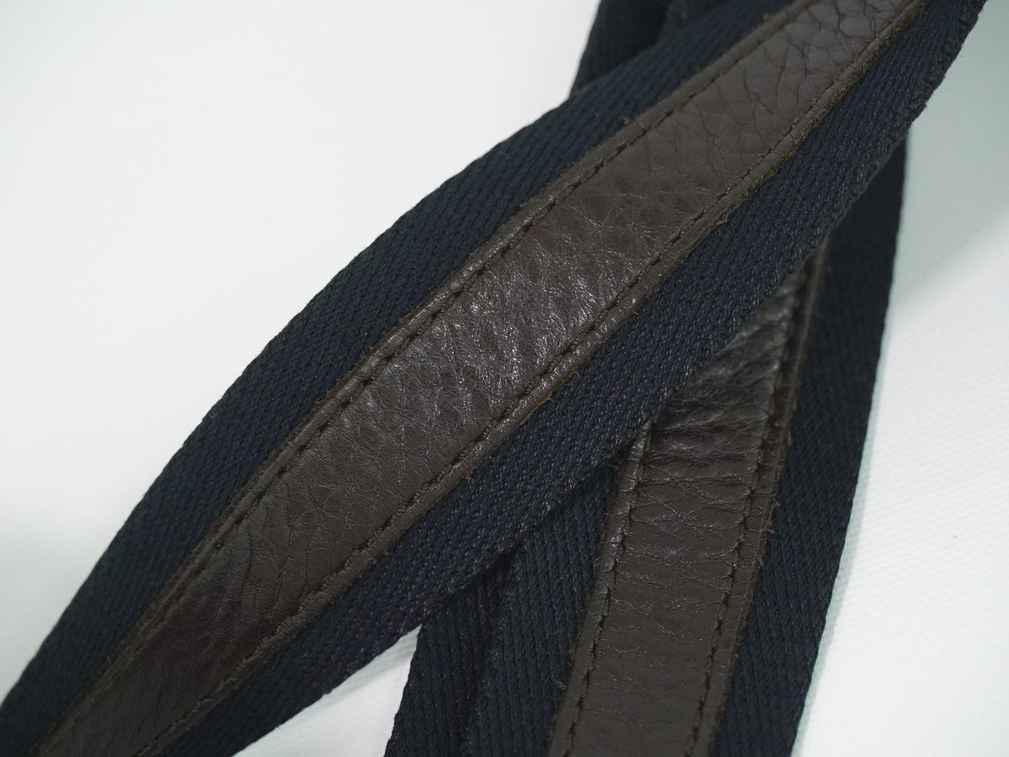 Bottega Veneta Intrecciato Shoulder Bag Pochette Leather Brown — view 5