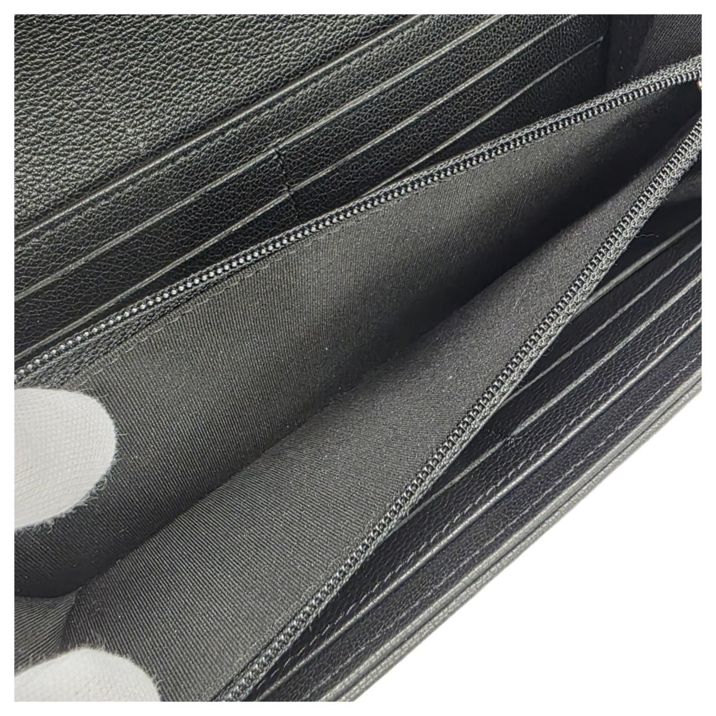 Chanel Bifold Wallet Black — view 7