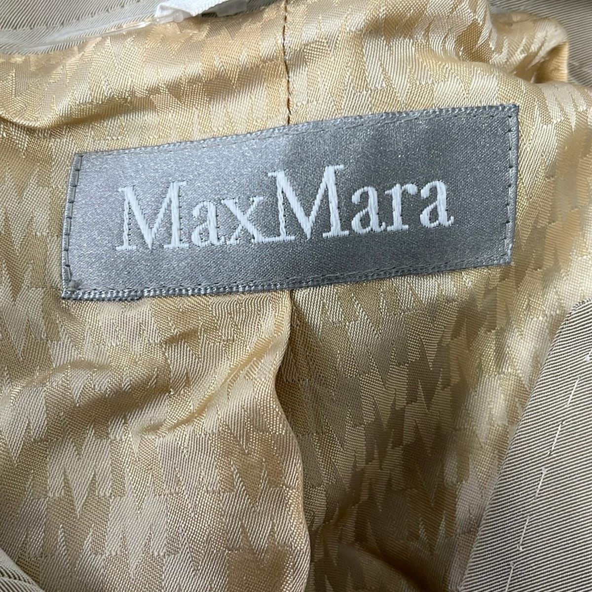 Max Mara Trench Coat 44 L Beige Long Sleeve Autumn Spring — view 3
