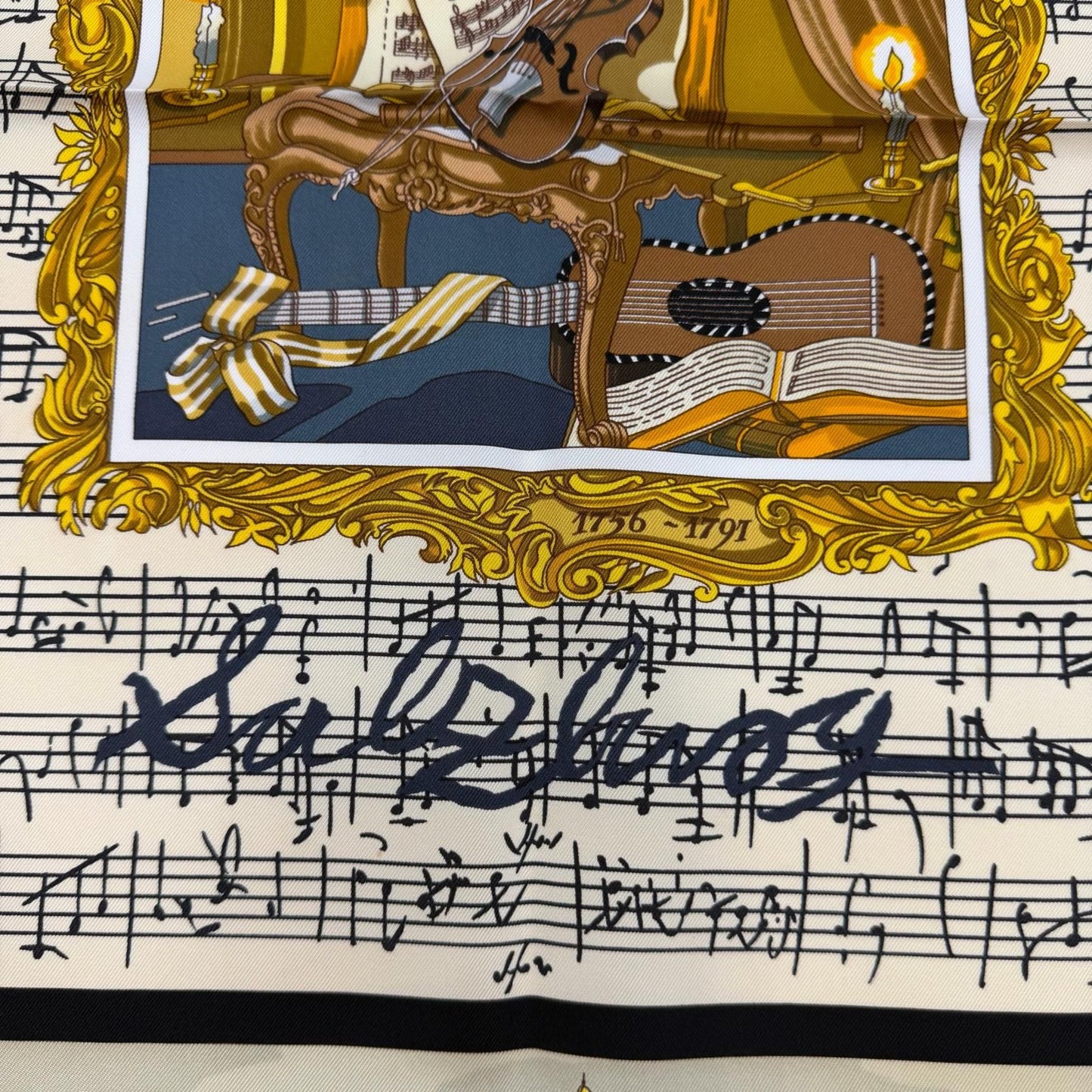 Hermes Carre 90 in Salzburg Silk 100% Scarf Black — view 7