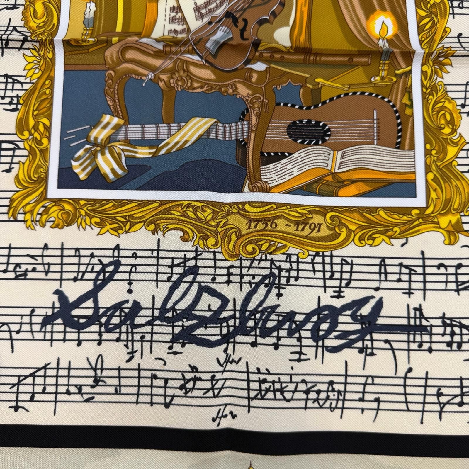 Hermes Carre 90 in Salzburg Silk 100% Scarf Black — view 7