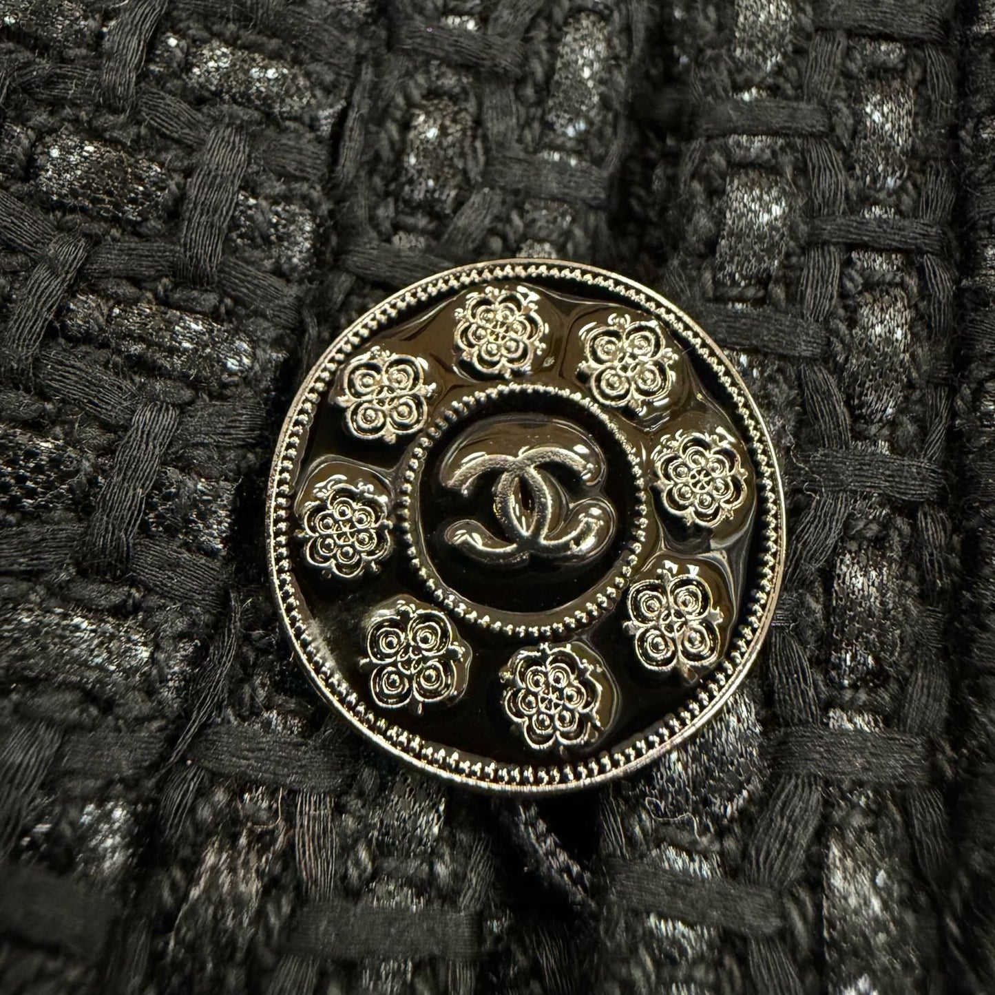 Chanel Cotton Coco Button Tweed Knee Length Skirt Black 38 — view 6