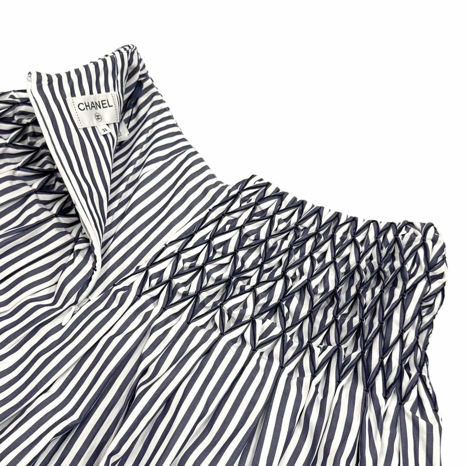 Chanel Cotton 100% CC Logo Plate Smocking Gathered Stripe Skirt Navy White 36 — view 5