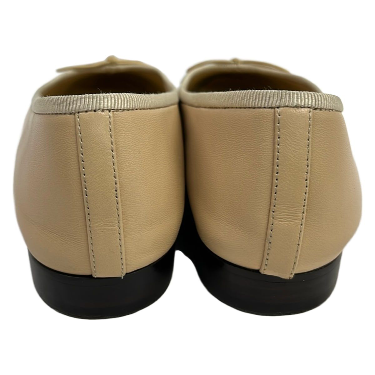 Chanel Flat Shoes 34.5 C Beige Black Ribbon CC Logo Lambskin — view 3