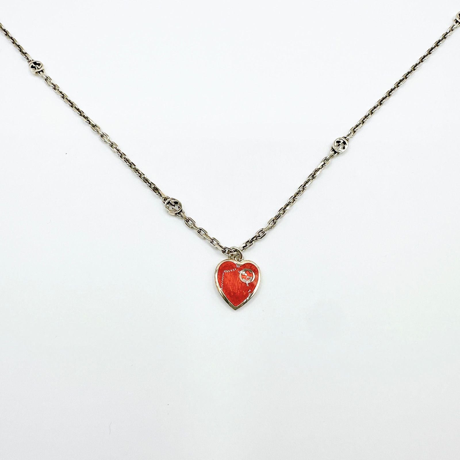 Gucci Interlocking Heart Silver Necklace 49 cm — view 4