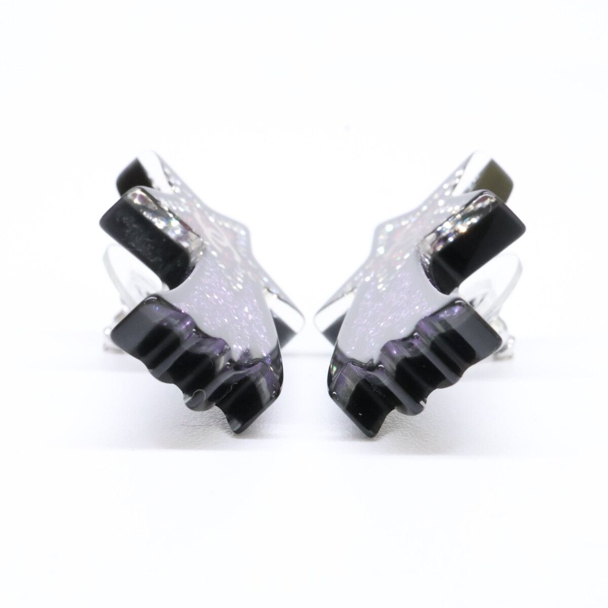 Chanel 17k Rhinestone CC Logo Shooting Star Earring — view 4