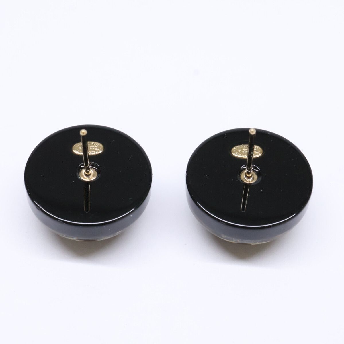 Chanel CC Logo Resin Metal Earring — view 6