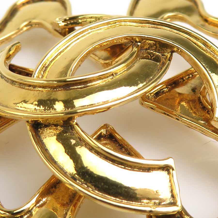 Chanel Brooch CC Logo — view 7
