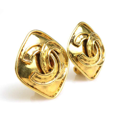 Chanel Earrings CC Logo — view 2