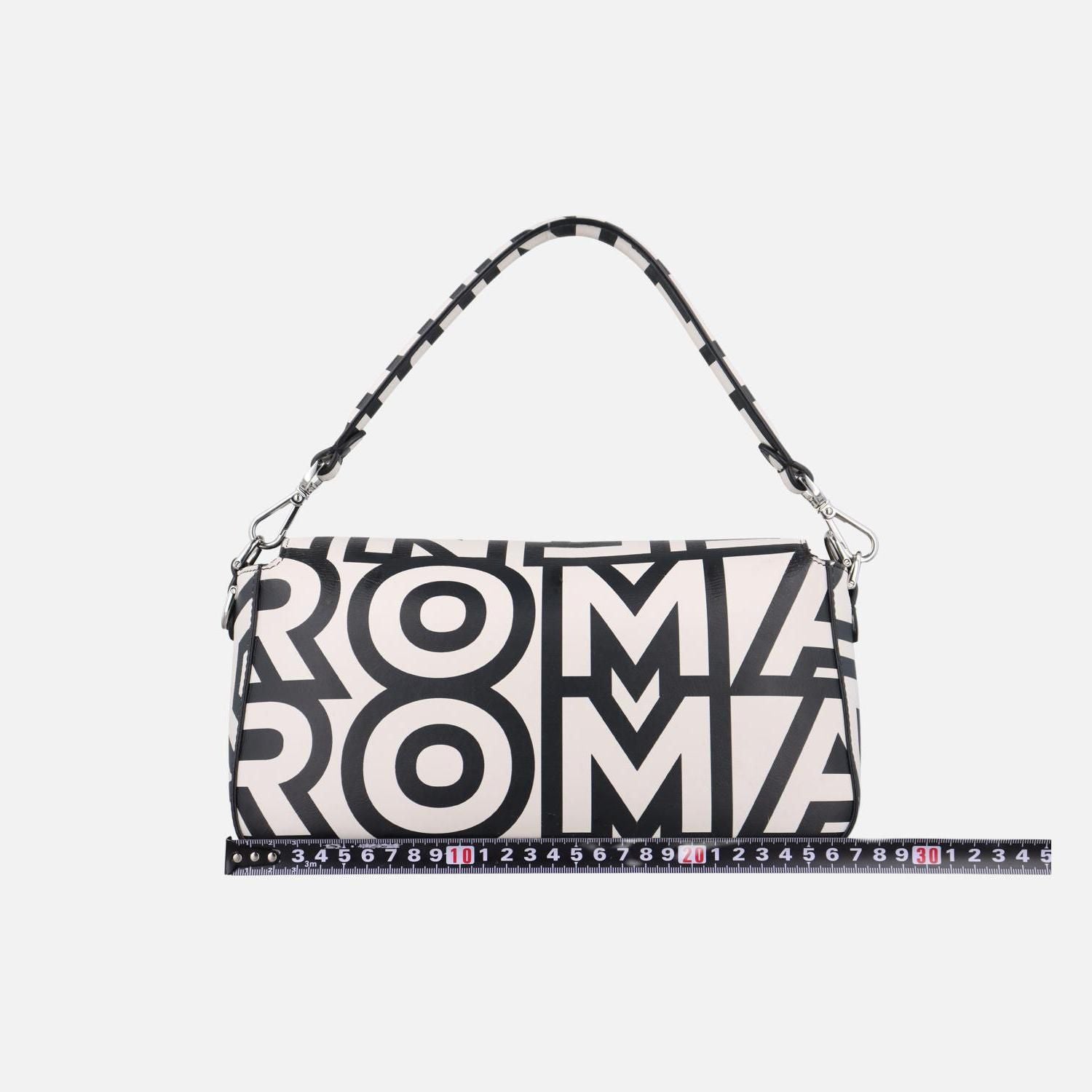 Fendi Baguette Messenger — view 3