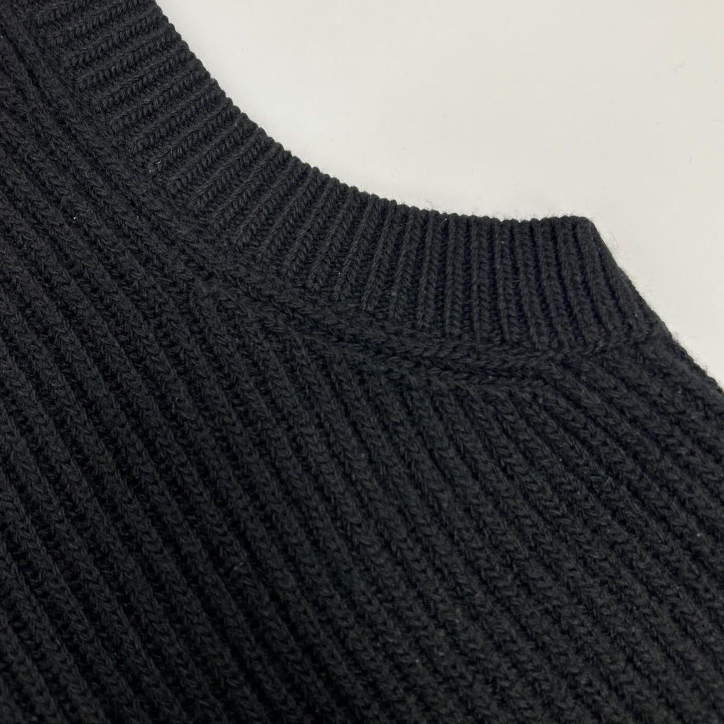 Prada Black Logo Knit Vest 46 — view 8