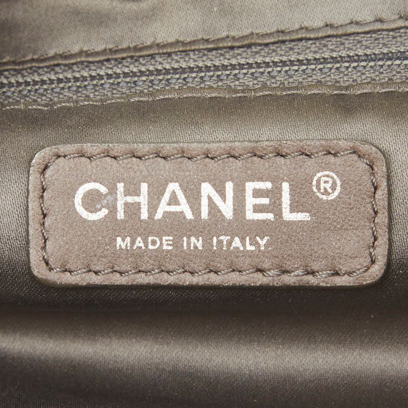 Chanel Quilted CC Logo 2.55 Perforated Chain Shoulder Bag Off White Leather — view 9