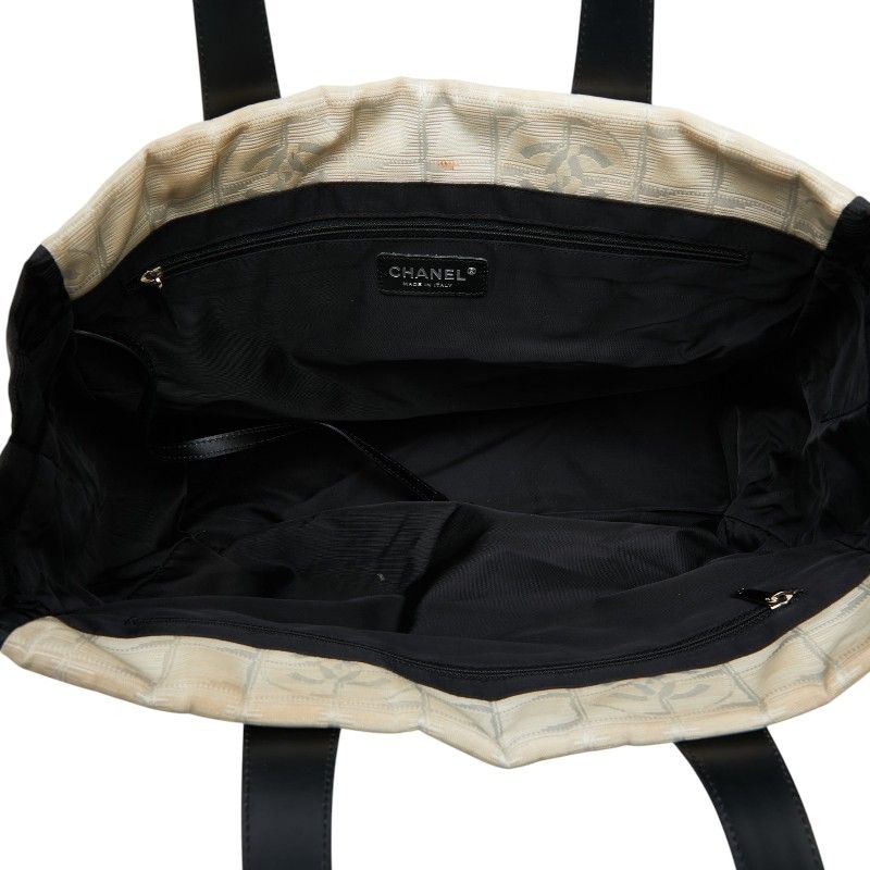Chanel CC Logo New Travel Line Tote Beige Black Nylon Leather — view 9