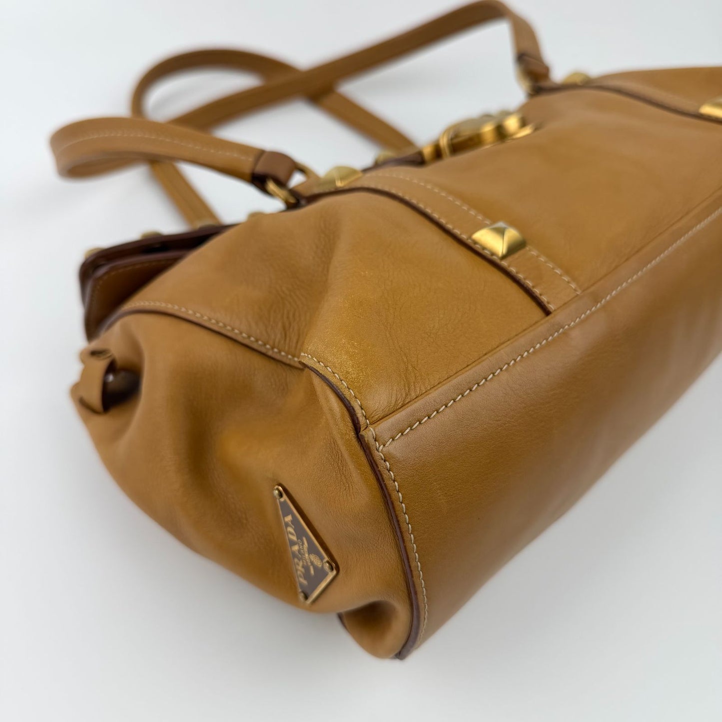 Prada Shoulder Bag Tote Leather Camel Brown Gold Vintage — view 8