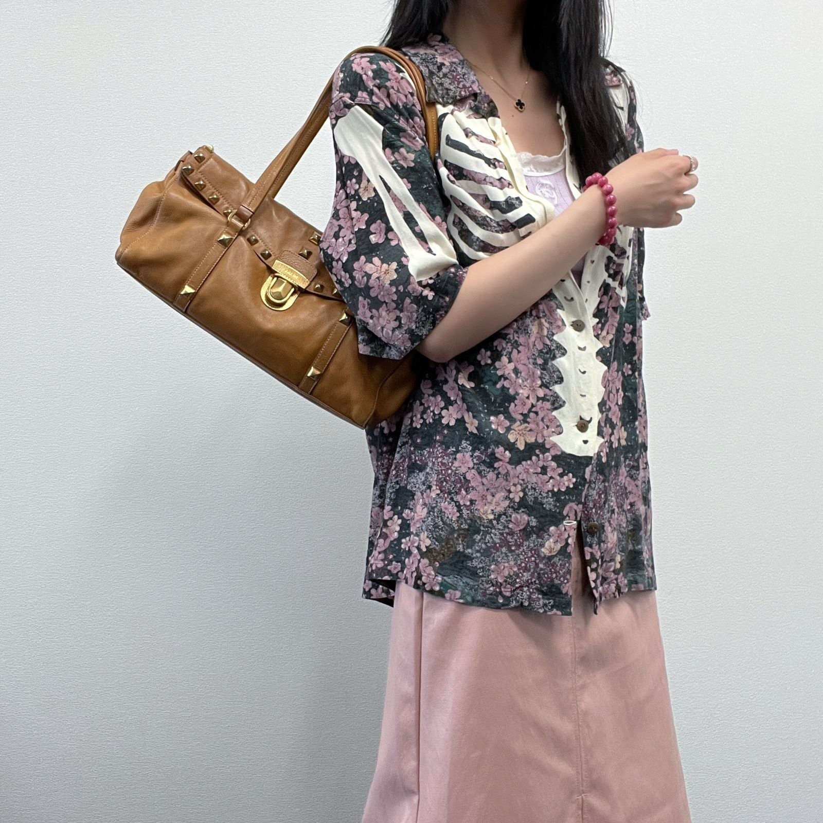 Prada Shoulder Bag Tote Leather Camel Brown Gold Vintage — view 2