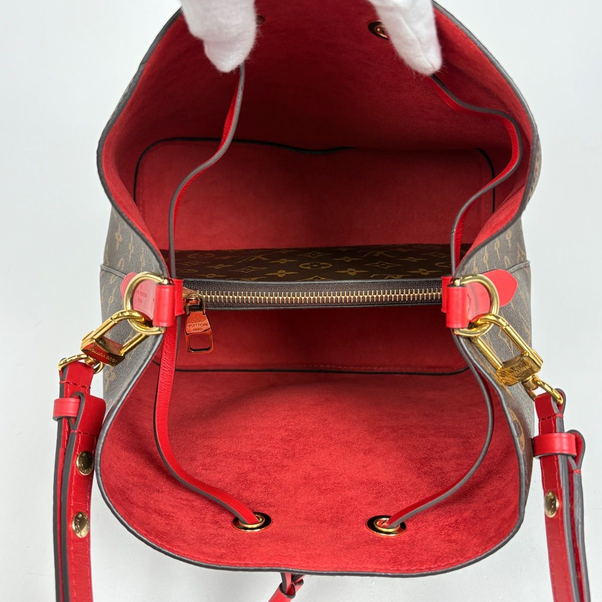 Louis Vuitton Neo Noe Drawstring Shoulder Crossbody Bag Monogram Coquelicot — view 8
