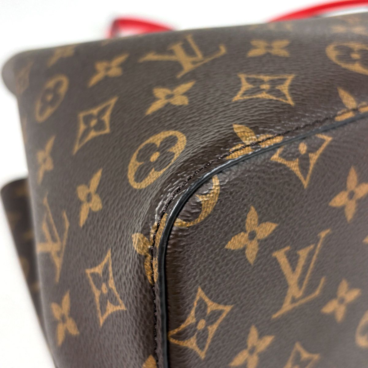 Louis Vuitton Neo Noe Drawstring Shoulder Crossbody Bag Monogram Coquelicot — view 3