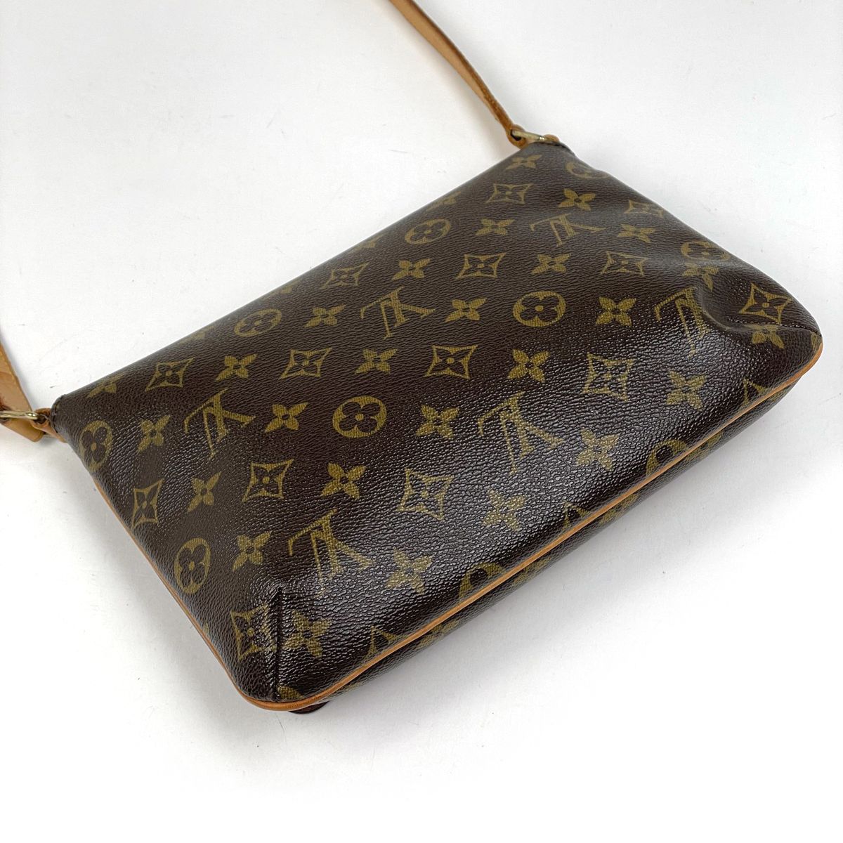 Louis Vuitton Musette Tango Short Shoulder Bag Monogram Brown — view 2