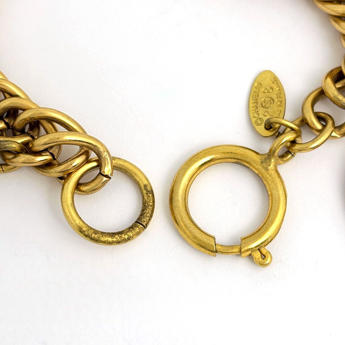 Chanel CC Logo Bracelet Gold Plated — view 3