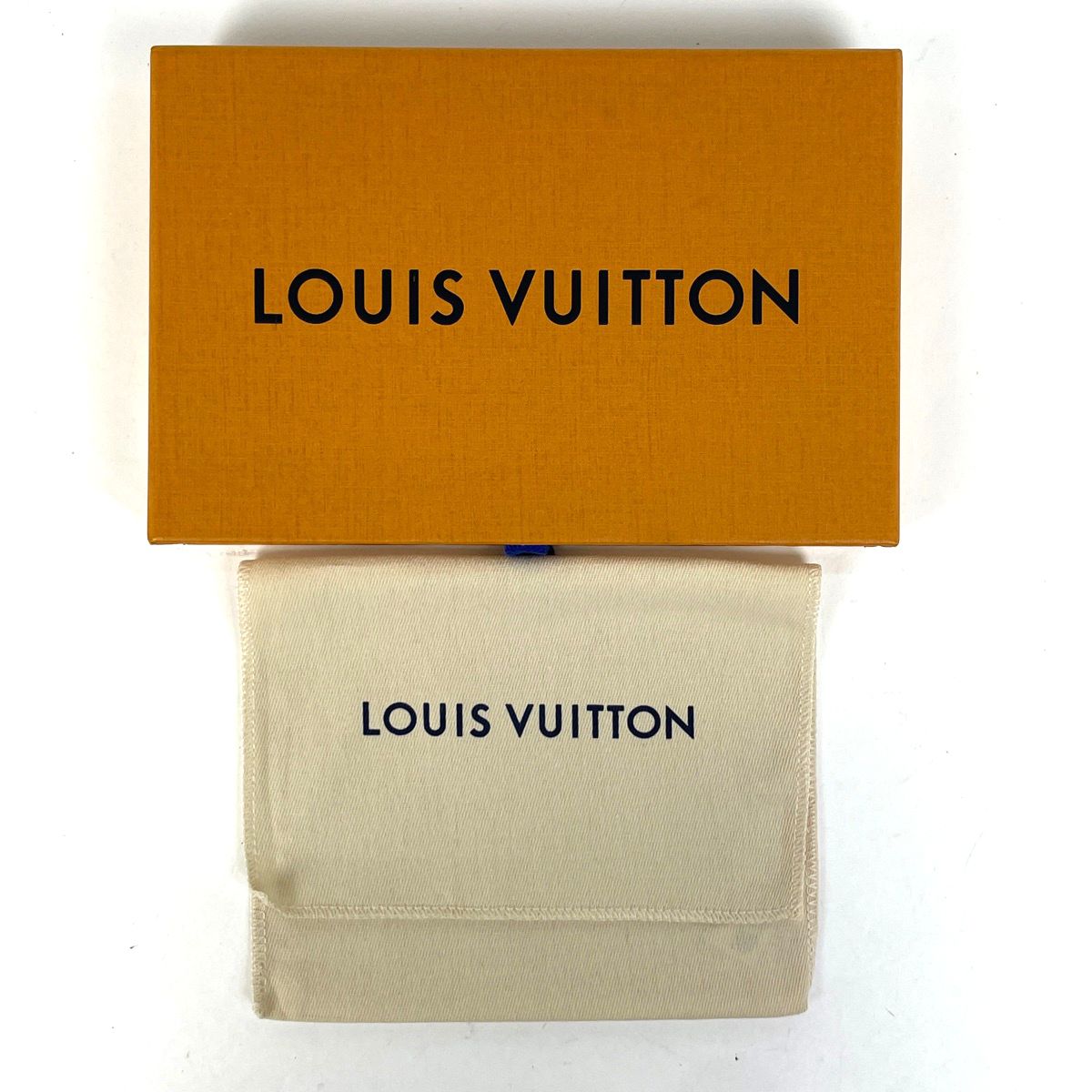 Louis Vuitton Portefeuille Capucines Compact Trifold Wallet Taurillon Black — view 9