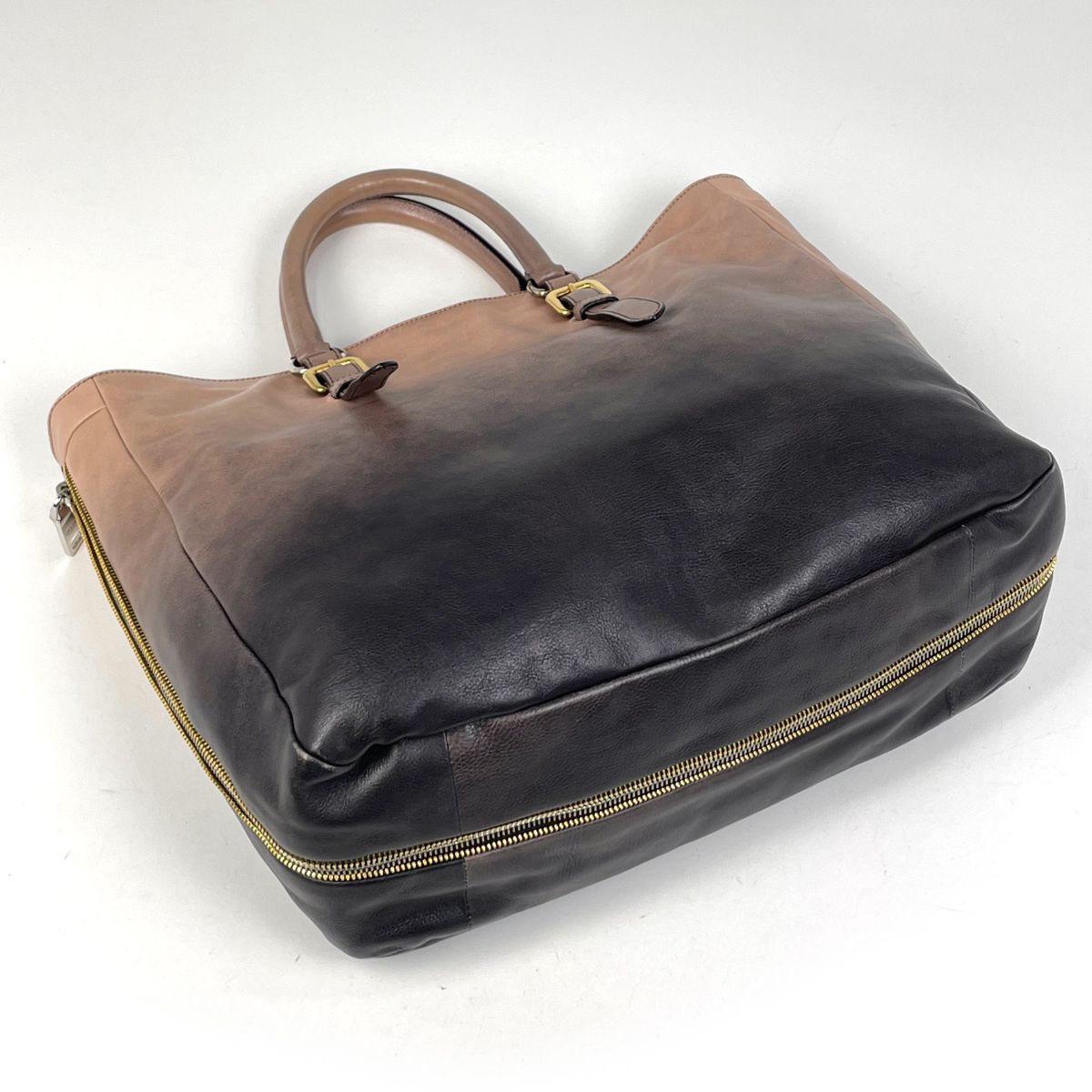 Prada Glace Zipper Handbag Side Leather Beige — view 2