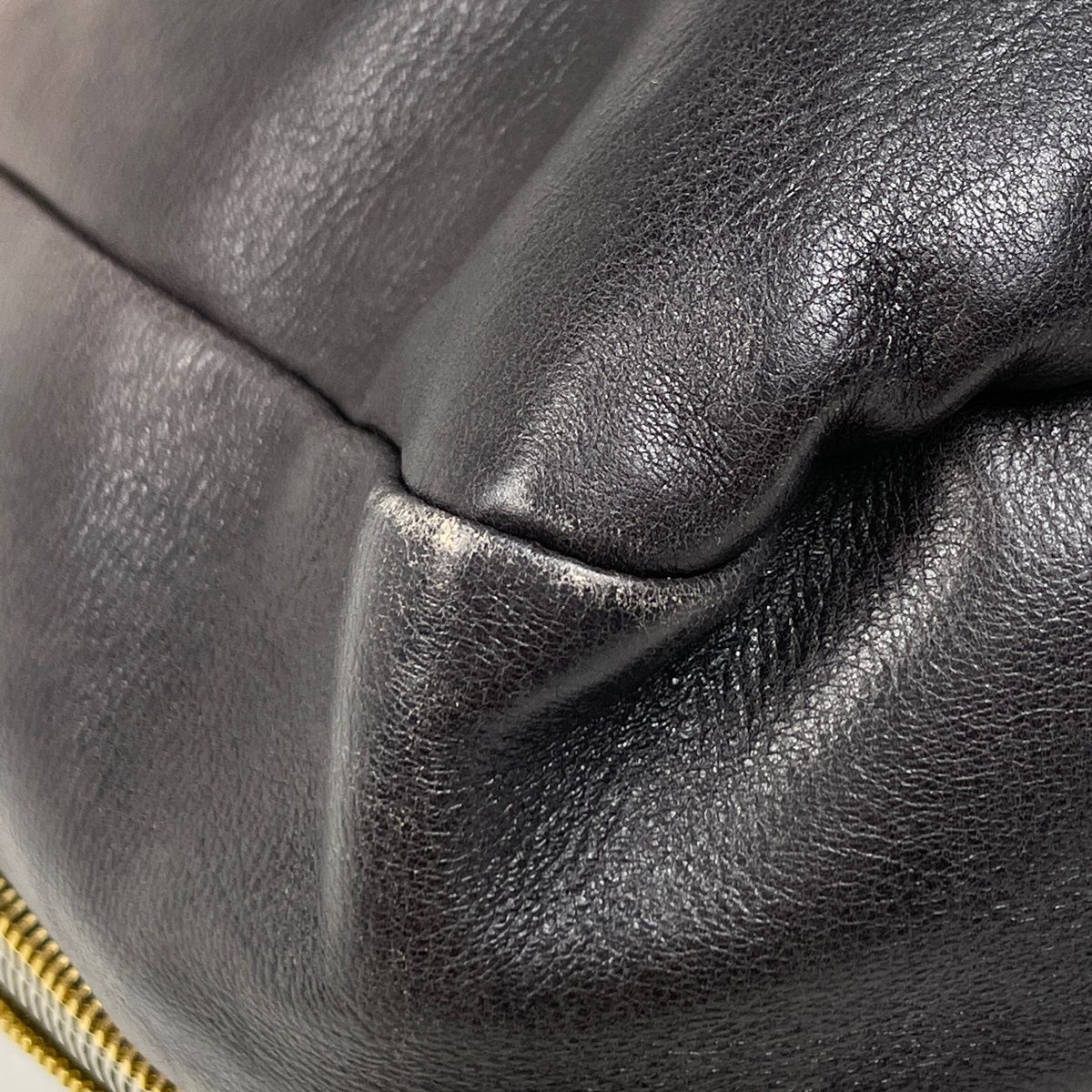 Prada Glace Zipper Handbag Side Leather Beige — view 3