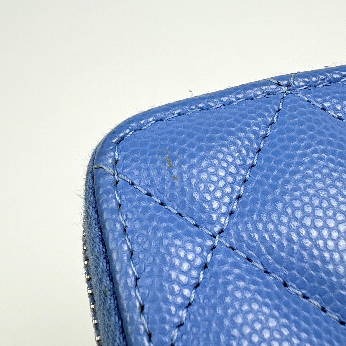 Chanel CC Logo Zip Around Coin Case Card Quilted Caviar Leather Blue — view 7