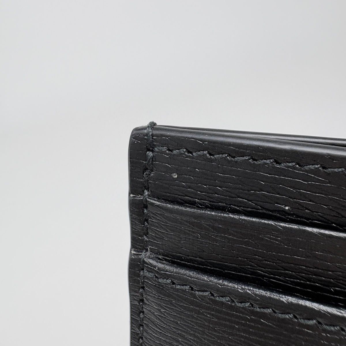 Gucci Logo Card Case Script Leather Black — view 5
