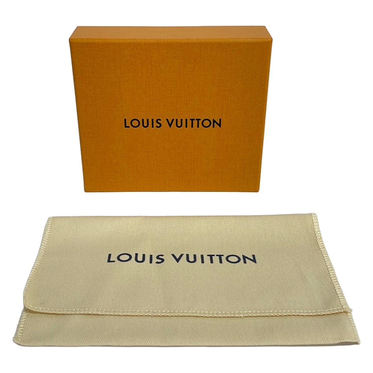 Louis Vuitton Coin Case Taiga Pochette Cles Pore Leather — view 5