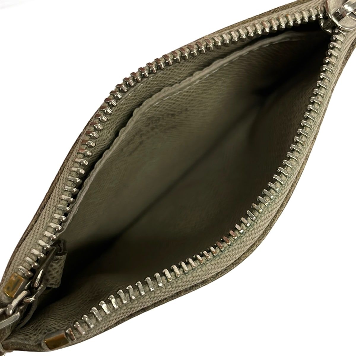 Louis Vuitton Coin Case Taiga Pochette Cles Pore Leather — view 3